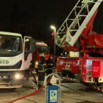 izmitte 7 katli binanin catisinda cikan yangin sonduruldu 4a9204af5f97