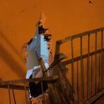 Kamyonetin çarptığı evin duvarından kopan tuğlaların altında kalıp yaralandı 1 kamyonetin carptigi evin duvarindan kopan tuglalarin altinda kalip yaralandi 01ed59bc2f6c