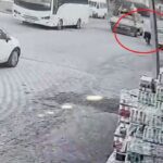 kamyonetin kasasinin acilan kapagi yayaya carpti 54491b6db269