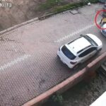 kocaelide otomobilin down sendromlu cocuga carptigi kaza kamerada 82e68aa9917f