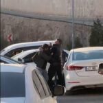 mardinde trafikte tekmeli yumruklu yol verme kavgasi kamerada 84ca0fb883f3