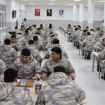 mehmetcik ilk iftarini yapti 6e5ed277ac8a