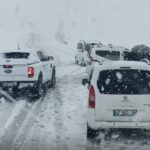 musta kar ve firtina nedeniyle yolda kalan 3 aracta mahsur kalanlar kurtarildi 2f1d3881eefe