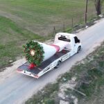 oto kurtarici uzerine yerlestirdigi dev buketle evlilik teklifi etti ae35fa0fca88