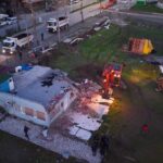 'Riskli alan' ilan edilen Karasu sahilinde yıkım başladı 2 riskli alan ilan edilen karasu sahilinde yikim basladi 6304b858b6c7