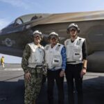 witkoff umman denizindeki abd ucak gemisini ziyaret etti 9d4b07c94c7b