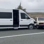 Yolcu minibüsü ile otomobil çarpıştı: 1’i ağır 4 yaralı 6 yolcu minibusu ile otomobil carpisti 1i agir 4 yarali c20e1cf1feec