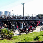 adanada av yasaginin basladigi gun oltacilarin koprudeki yogunlugu galatayi andirdi 918ee7e0e427