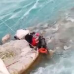 adanada seyhan nehrinde kayikla gezerken mahsur kalan 2 kisi kurtarildi 4915d780b6b7