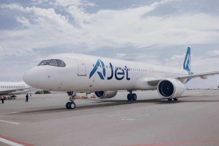 AJet’ten çocuklara özel yaz kampanyası