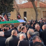 ak partili aksalin babasi son yolculuguna ugurlandi 9a7b7cd344ac