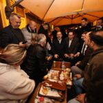 ak partili kasapoglu izmirde vatandaslarla sahurda bir araya geldi 43dd2ccd4600