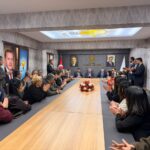 ak partili sen 2 anne de cocuguna ayni duayi okuyor 7ef30d600ce7
