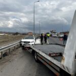 arizalanan otomobile tir carpti 1 yarali a7e9c60183e7