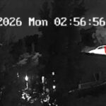 arkadaslariyla sohbet ederken 4 metre yukseklikten dustu o anlar kamerada 495d957c5dda