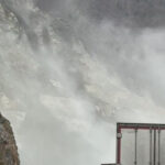 Artvin-Şavşat kara yolu heyelan nedeniyle ulaşıma kapandı 2 artvin savsat kara yolu heyelan nedeniyle ulasima kapandi 29e86e25434e