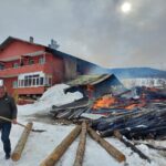 artvinde yangin 1 ev 2 ahir ve 1 ambar kule dondu b3f8d495d6d0