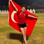 aysel onder kadinlar gununde tarih yazdi 3186fc7f20de
