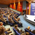 bakan bolat subat ayi ihracati 21 milyar 65 milyon dolar 6ddf404e2a53