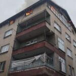 bartinda 4 katli binanin catisi yandi 7c8f7a31689d