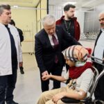 belediye otobusu ile ogrenci servis otobusu carpisti 17 yarali f0b2783cd2db