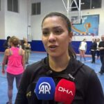 bodrumda pilates icin gelen kadinlara savunma egitimi 515a0fde5598