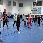 bodrumda pilates icin gelen kadinlara savunma egitimi be6288cde2f3