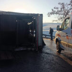 buzlanma nedeniyle 2 tir devrildi 1 yarali e4b61fbcaa0f