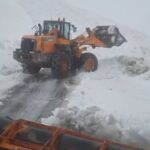 cig dusen kara yolunda yolcu otobusunde mahsur kaldilar 8e8ee7cebb96