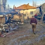 corumda cikan yanginda ev ve traktor yandi c190cdac26b9