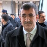 cumhurbaskani yardimcisi yilmaz ic huzurumuzun kiymetini cok iyi bilmemiz lazim c4d8b48671c7