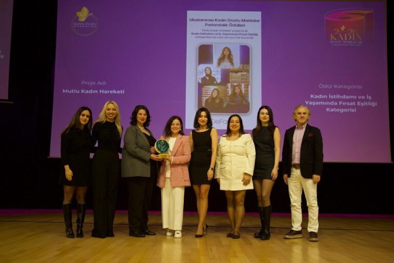 DeFacto, ‘Kadın Dostu Markalar Ödülü’ne layık görüldü