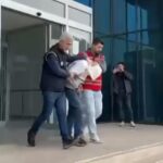 Dolandırdığı kişiden aldığı yüklü miktarda altınla kaçarken yakalandı 4 dolandirdigi kisiden aldigi yuklu miktarda altinla kacarken yakalandi 3c3e334dae2f