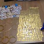 Dolandırdığı kişiden aldığı yüklü miktarda altınla kaçarken yakalandı 2 dolandirdigi kisiden aldigi yuklu miktarda altinla kacarken yakalandi 3e77fee8d3d9