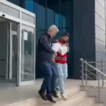 Dolandırdığı kişiden aldığı yüklü miktarda altınla kaçarken yakalandı 3 dolandirdigi kisiden aldigi yuklu miktarda altinla kacarken yakalandi ab77500c4471