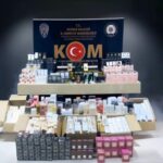 Edirne'de 2 milyon lira değerinde kaçak parfüm ve saat ele geçirildi 2 edirnede 2 milyon lira degerinde kacak parfum ve saat ele gecirildi fa9e8ed22edb