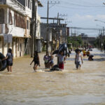 ekvadorda sel ve heyelan can kaybi 11e yukseldi 0b36dfcf0da8