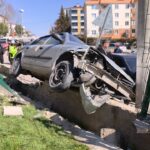 El freni çekilmeyen otomobil, dede ve torunlarını ezdi: 1 ölü, 2 ağır yaralı 9 el freni cekilmeyen otomobil dede ve torunlarini ezdi 1 olu 2 agir yarali 131c0eda3696