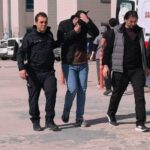 El freni çekilmeyen otomobilin çarptığı Öykü toprağa verildi: Dedeleri bayram hediyesi alacakmış (2) 1 el freni cekilmeyen otomobilin carptigi oyku topraga verildi dedeleri bayram hediyesi alacakmis 2 499430484606