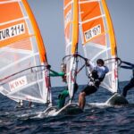 focada sorf ruzgari milli forma icin esti f9e5b97c19ba