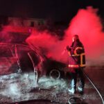 Hareket halindeyken alev alan otomobil yandı 4 hareket halindeyken alev alan otomobil yandi 34925e90b5ae