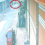 husumetlileri evin onunde 2 kisiyi yaraladi supheliler yakalanmadi korku icerisinde yasiyoruz d32e63ee8f50