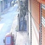 husumetlileri evin onunde 2 kisiyi yaraladi supheliler yakalanmadi korku icerisinde yasiyoruz e4cbe3a3d1a9