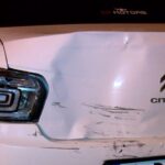 istanbul arnavutkoyde carptigi otomobil ters dondu kamyonet soforu kacti c1cfd2639023