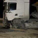 istanbul arnavutkoyde hafriyat kamyonu ve hafif ticari arac carpisti 1 olu 2 yarali 8852847a6833