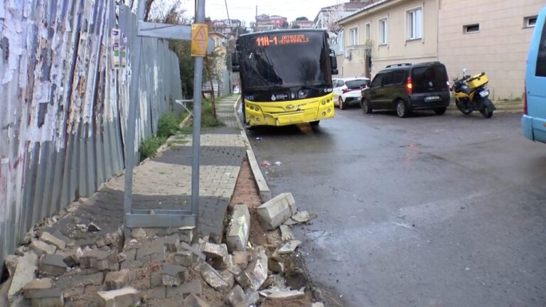 İstanbul- Beykoz’da İETT otobüsü aydınlatma direğine çarptı; 4 yaralı