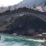 İstanbul - Bosna Hersek'te kültürleri birleştiren Mostar Köprüsü'ne turistlerden yoğun ilgi 5 istanbul bosna hersekte kulturleri birlestiren mostar koprusune turistlerden yogun ilgi 8741fa19294f