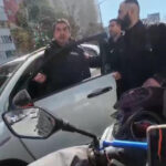 istanbul esenyurtta serit ihlali kavgasi sopayla motokuryenin uzerine yurudu b073ebd7fe84