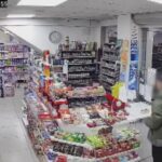 istanbul fatihte akran zorbaligi koli bandini dogum gunu kutlayacagiz diyerek marketten almislar 852a03e8e409