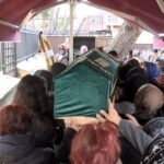 istanbul fatihte bosanma asamasindaki esi tarafindan oldurulen kadin son yolculuguna ugurlandi a1ca1d087464